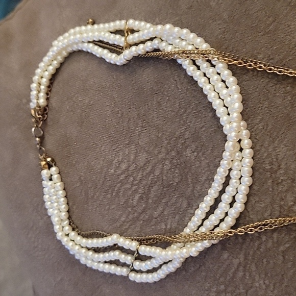 3/$30 Y2k Glass Pearl Layered Chain Cross Heart Pendant Flapper Necklace - Picture 3 of 8